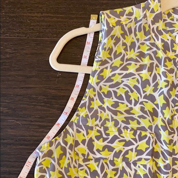 Equipment short sleeve dress in size M 100% silk - Picture 7 of 9